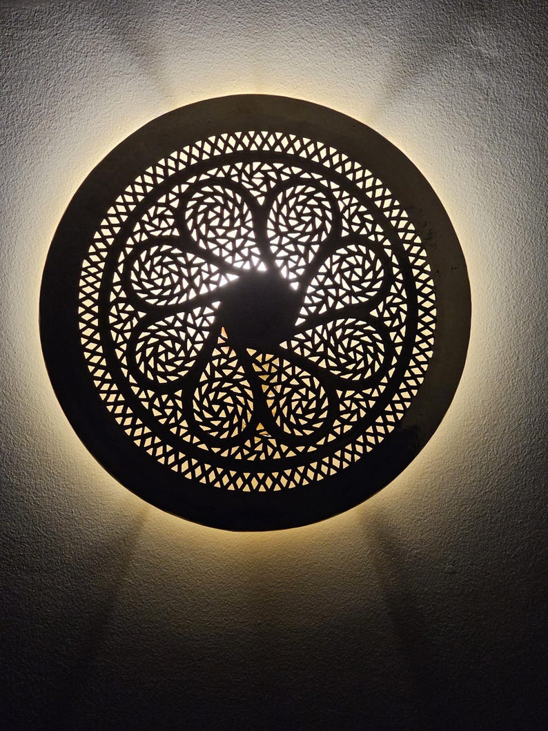 Moroccan Brass Wall Light – Floral Pattern Backlit Lamp – KESHMARK